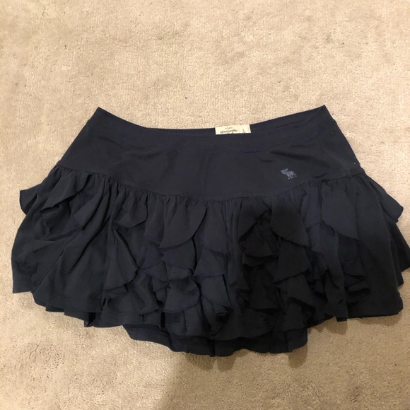 Skirt - Picture 2 of 3